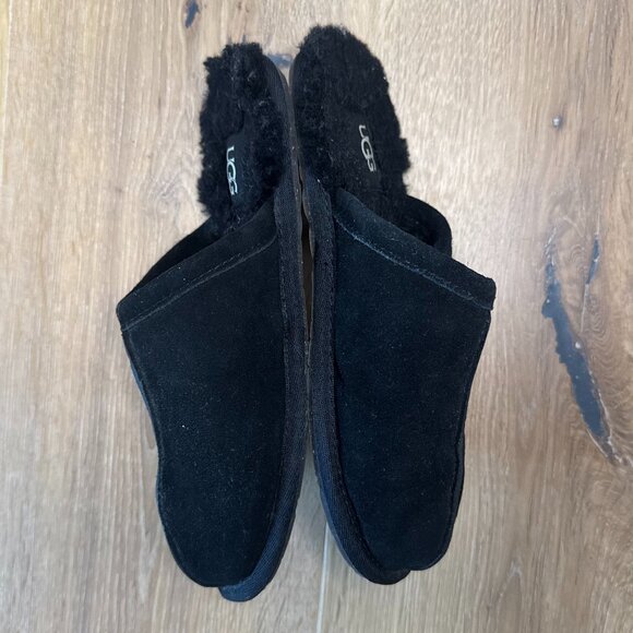 UGG Pearle Slip On Slippers Women’s Size 6 Black Suede Sheepskin Cozy 1115139 - Picture 2 of 8